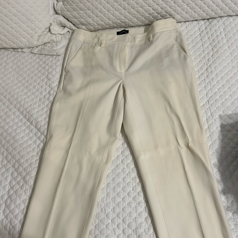 Winter white pants with cuff.